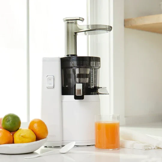 Nama J1 cold press juicer